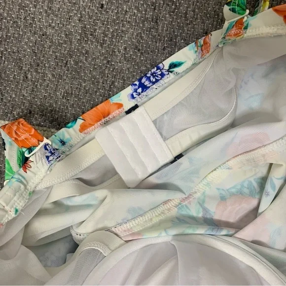 Torrid floral peplum swim top 1X - Picture 6 of 12